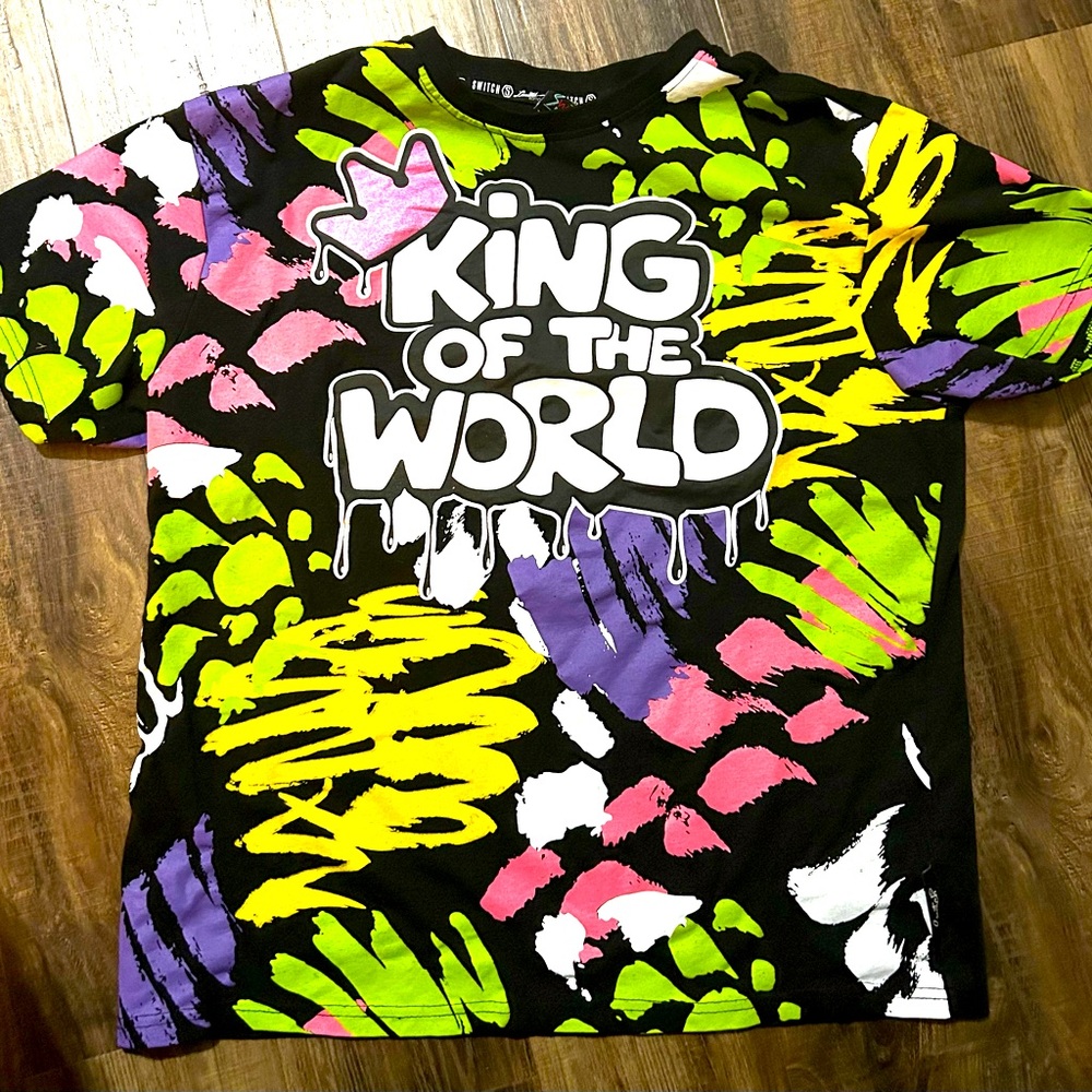 ♥️King Of The World ♥️Switch Remarkable Graphic Tee - Mens XL